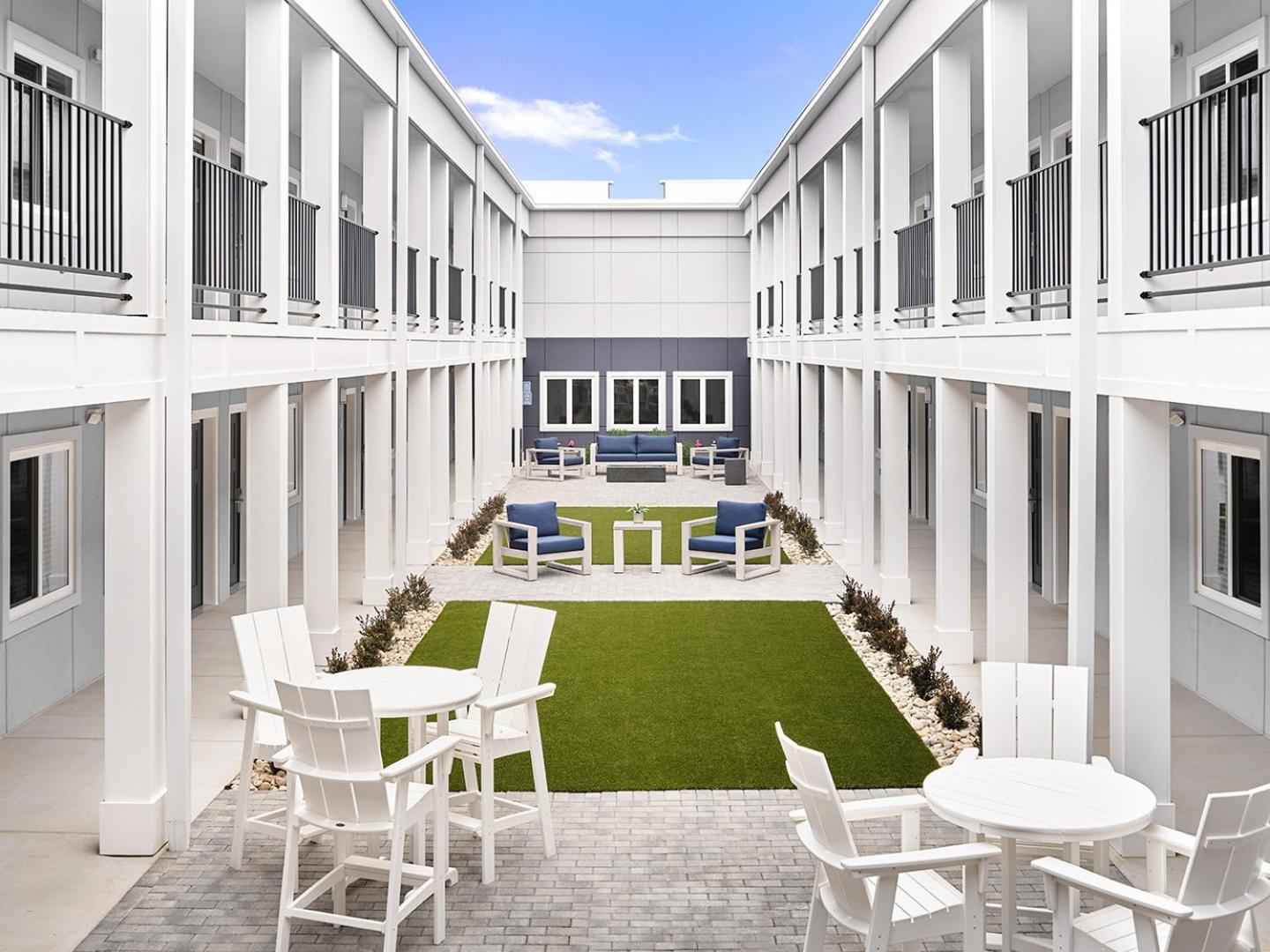 Stayapt Suites Port Arthur Exteriör bild